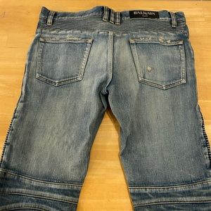 Balmain Paris blue jeans size 30w 32l
